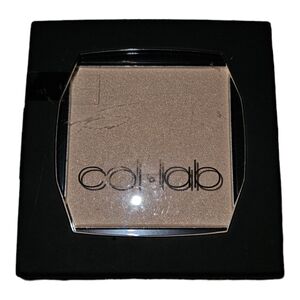 Col•lab The Filter Highlighting Powder In Shade Glow For The Gold